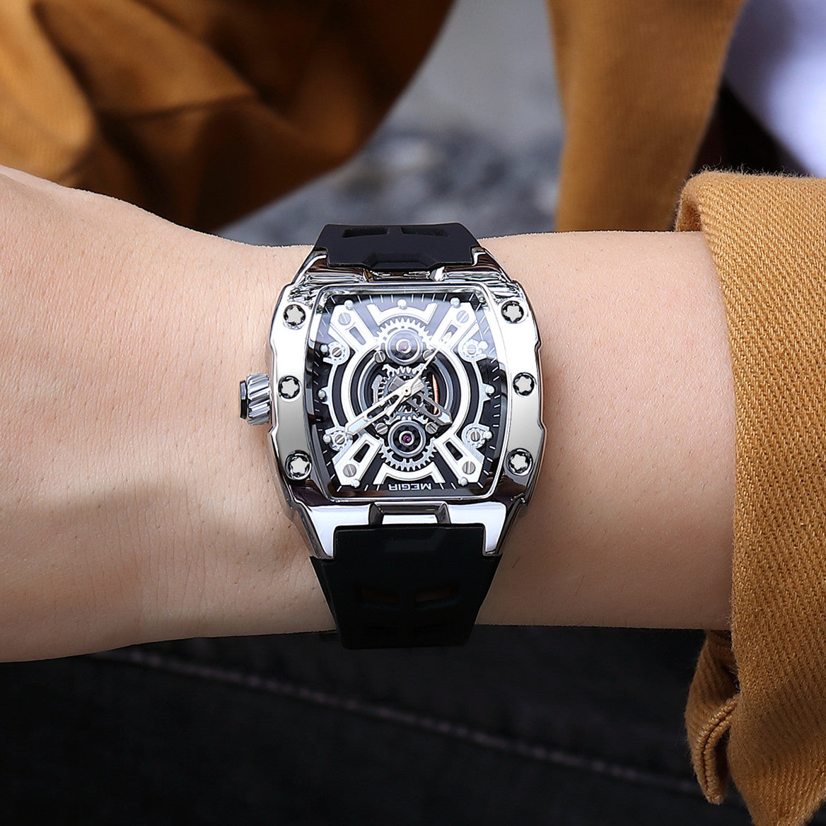 MEGIR New Sport Watches for Men Waterproof Male Military Quartz Wristwatch Silicone Strap Large Dial Luminous Watch Montre Homme-2