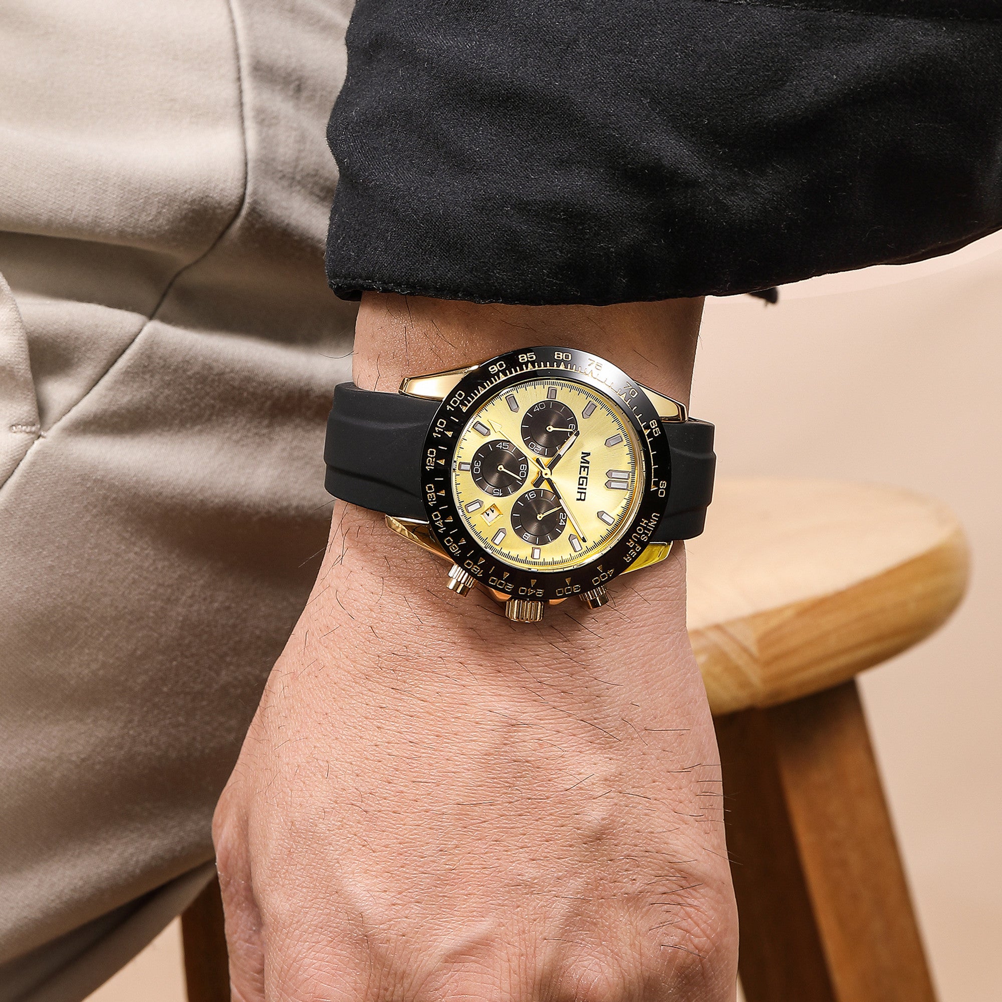 MEGIR Sports Mens Watches Top Brand Men Luxury Military Quartz Watch Silicone Luminous Chronograph Man Clock Wrist Watch 8104-2