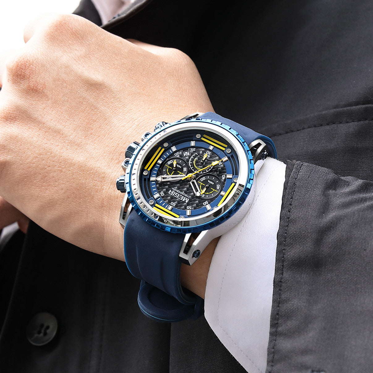 MEGIR Men's Sports Military Watches Fashion Luxury Quartz Wristwatch Silicone Strap Waterproof Chronograph Luminous Male Clock-1