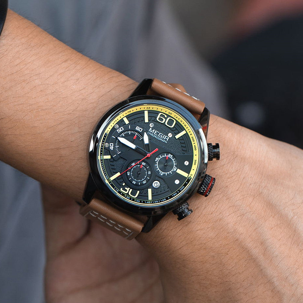 MEGIR Fashion Mens Watches Top Brand Luxury Sports Chronograph Quartz Wrist Watch Men Business Wristwatch Relogio Masculino 2110-1