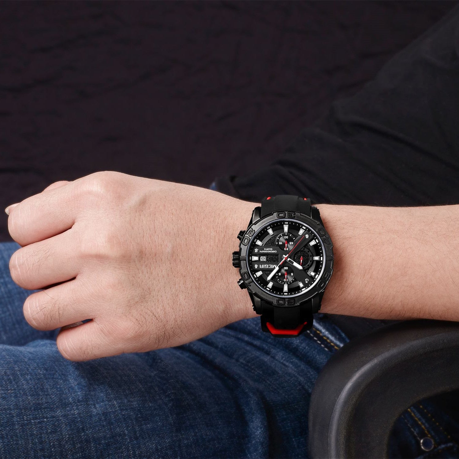 MEGIR Fashion Sport Watches for Men Top Brand Military Quartz Wristwatch Calendar Male Clock Chronograph Montre Homme 2055-1