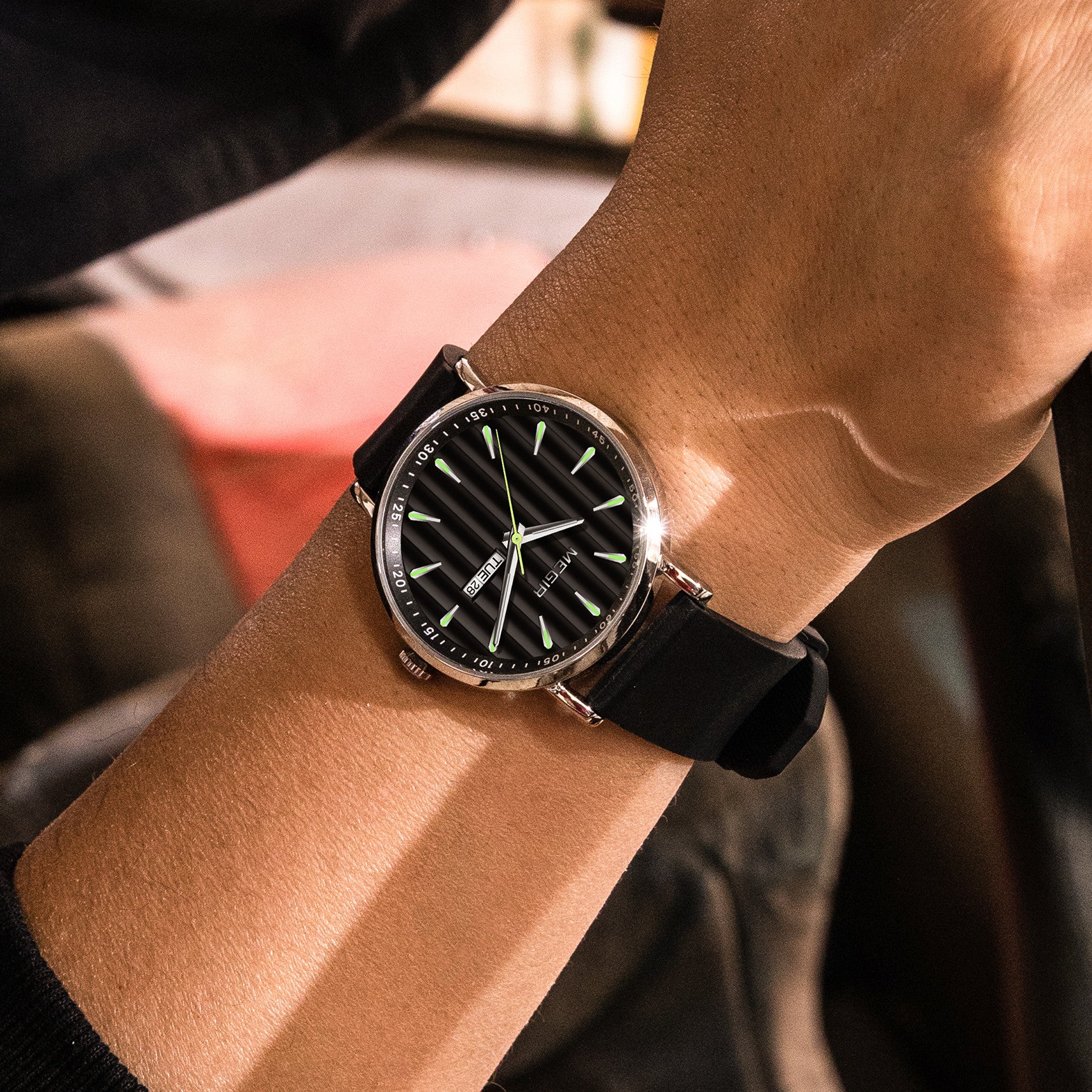 MEGIR Luxury Big Dial Mens Watch Fashion Quartz Casual Sport Wristwatch for Men Waterproof Week Date Display Clock Reloj Hombre-2