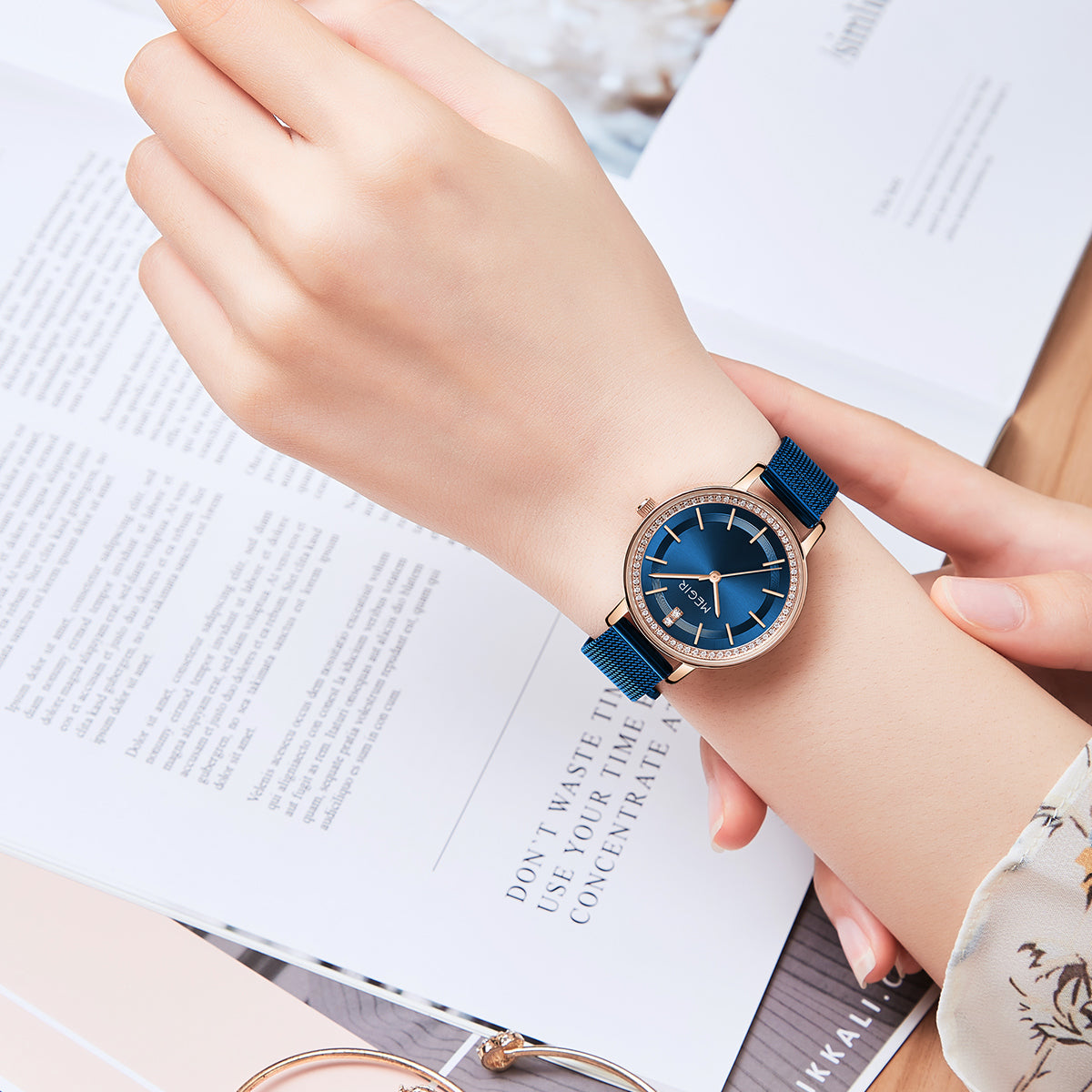 MEGIR Luxury Watches for Women Stainless Steel Dress Clock Fashion Elegant Wristwatch Quartz Watch Ladies Clock Reloj Mujer 7012-5