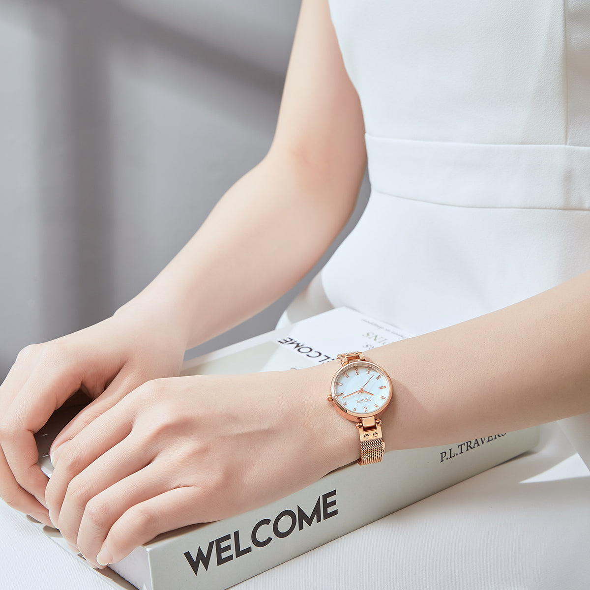 MEGIR Watches for Women Top Brand Fashion Ladies Wristwatch Waterproof Female Quartz Luxury Watch Montre Femme-3