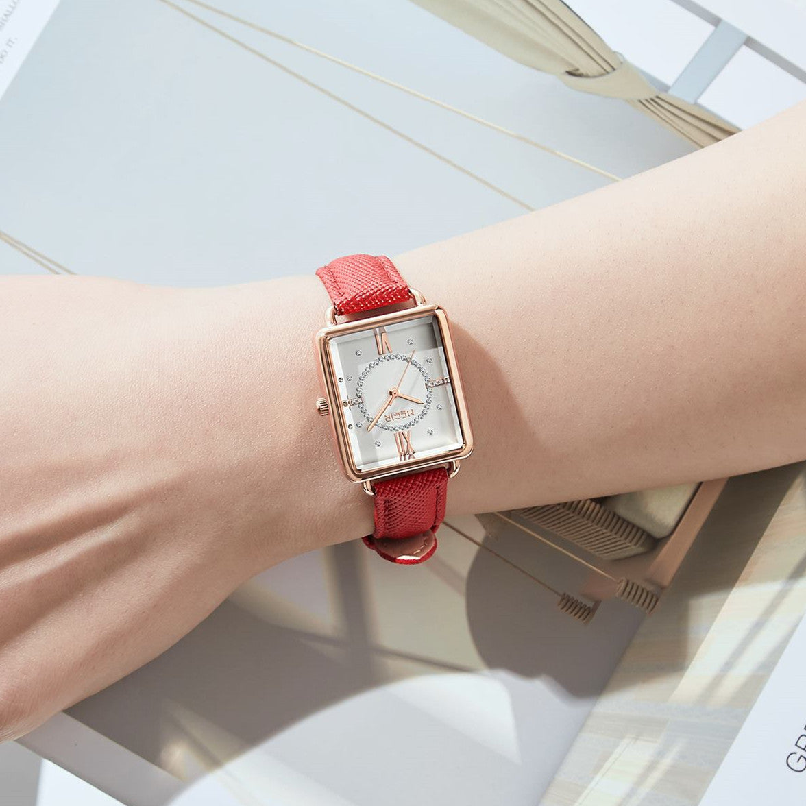 MEGIR Women Watch Luxury Fashion Leather Strap Ladies Quartz Wristwatch Casual Sport Wrist Watches Dress Clock Relogio Feminino-1