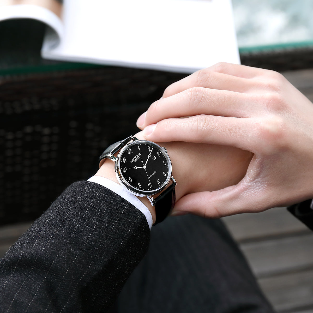 MEGIR Luxury Automatic Mechanical Watch for Men Large Dial Sapphire Leather Strap Male Wristwatch Sports Waterproof Date Clock 62012-2