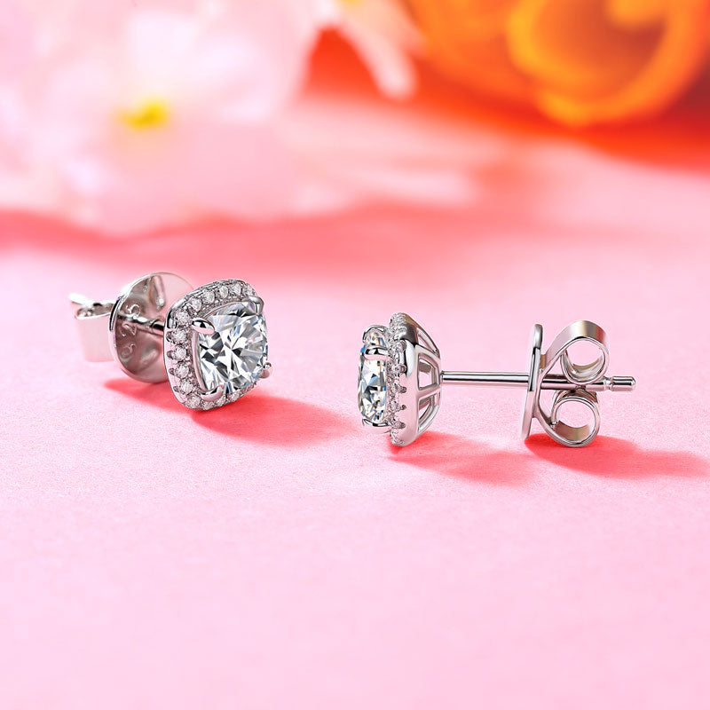 Cushion Cut 0.6 Carat Moissanite Diamond Stud Earrings 925 Sterling Silver MFE8204-1