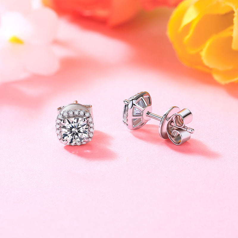 Cushion Cut 0.6 Carat Moissanite Diamond Stud Earrings 925 Sterling Silver MFE8204-3
