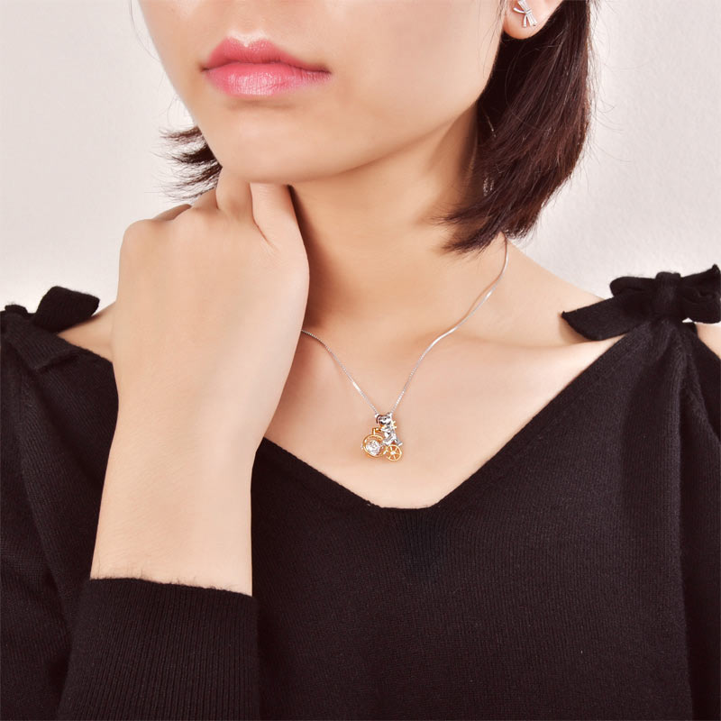 Bear Ride Bicycle Dancing Stone Pendant Necklace 925 Sterling Silver XFN8103-1