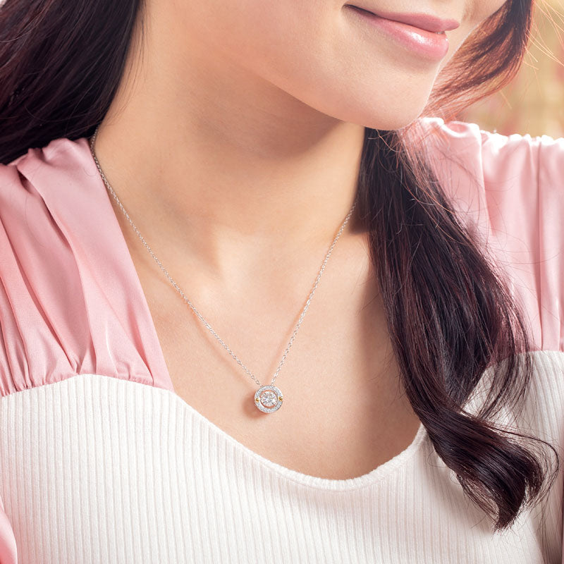 0.4 Carat Moissanite Diamond Dancing Stone Necklace 925 Sterling Silver MFN8144-1
