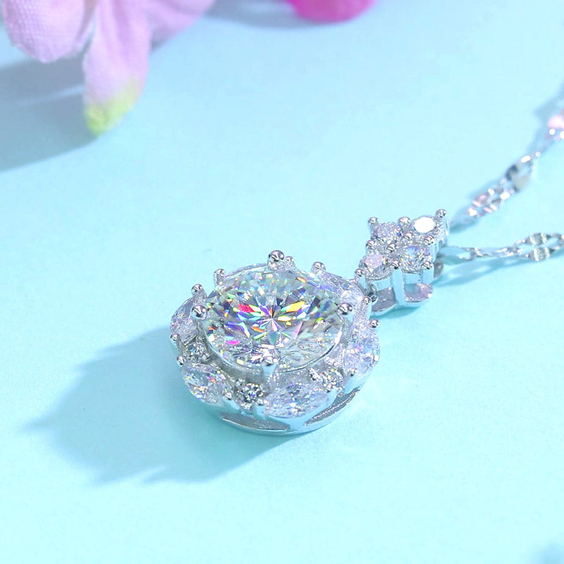 2 Carats Moissanite Diamond Flower Pendant Necklace 925 Sterling Silver MFN8156-4