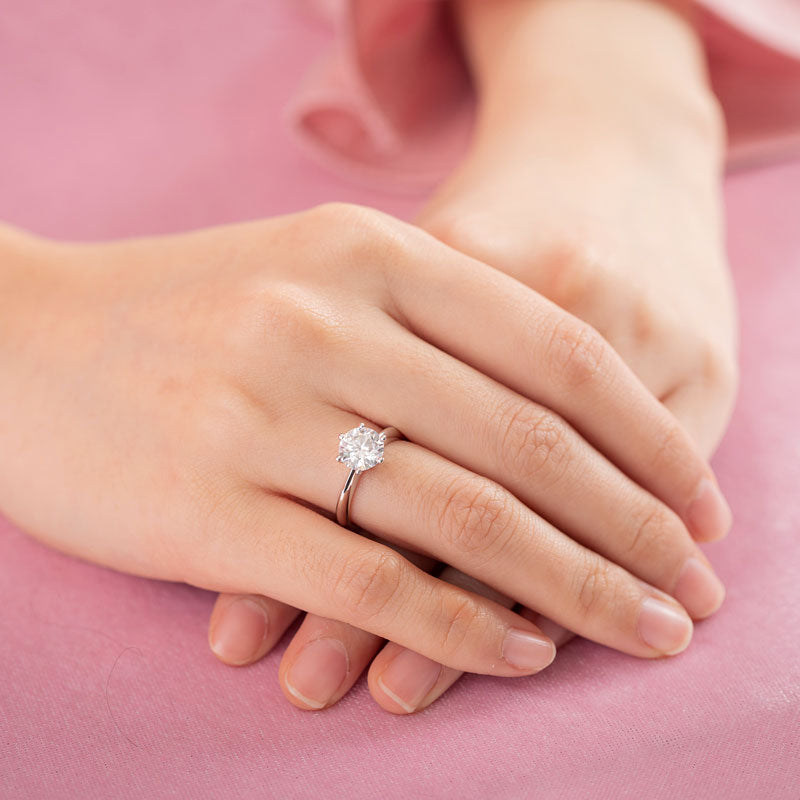 1.5 Carat Moissanite Diamond Solitaire Engagement Ring 925 Sterling Silver MFR8341-1