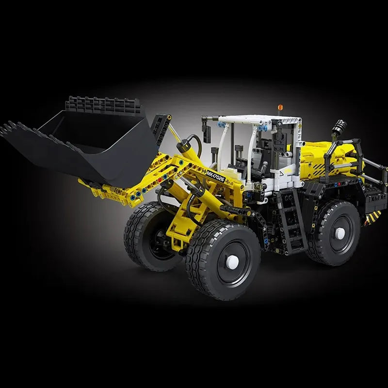 Heavy Duty Remote Controlled Loader 1802pcs-2