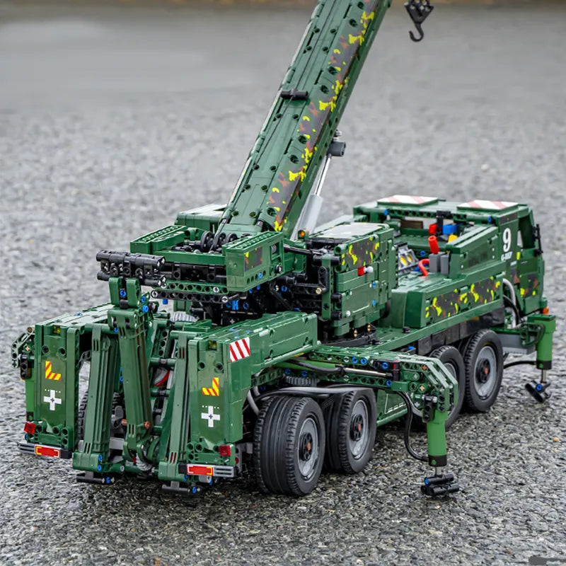 Remote Controlled Armoured Rescue Vehicle 5538pcs-2