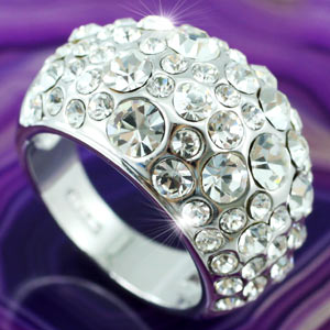18K White Gold Plated Ring use Austrian Crystal XR084-0