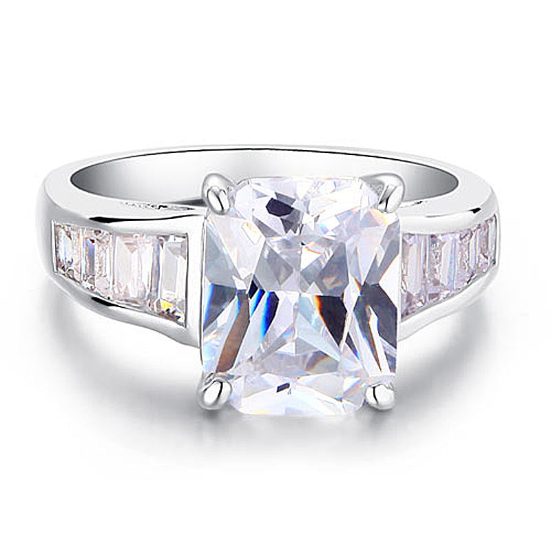 2.5 Carat Sparkling Emerald Cut Cubic Zirconia CZ Created Diamond Ring XR202-0